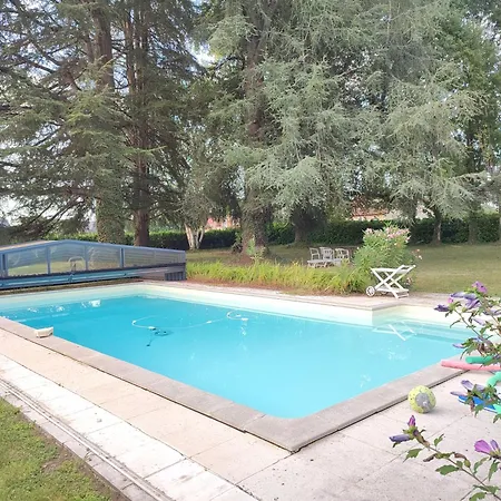 Bed & Breakfast Chez Nicole Montaut (Pyrenees-Atlantiques)