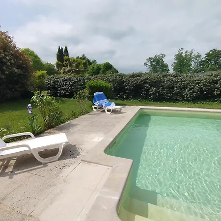 Bed & Breakfast Chez Nicole 3*